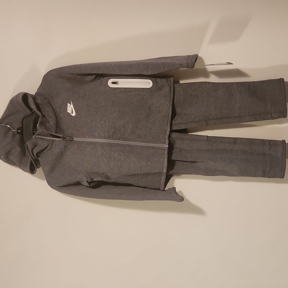 Girls Nike Tech Set